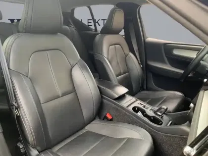 Photo 11 Volvo Xc40  T2 129 ch Geartronic 8