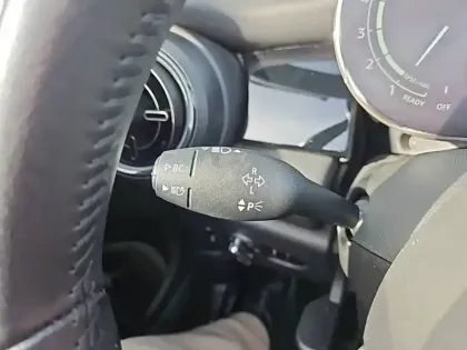 Photo 17 Mini Mini Cabriolet Cooper 136 ch DKG7