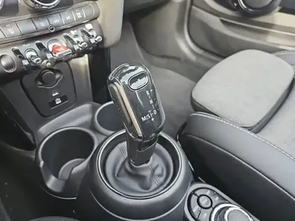 Photo 11 Mini Mini Cabriolet Cooper 136 ch DKG7