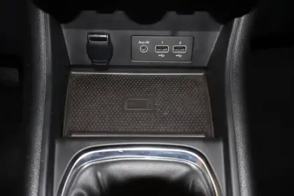 Photo 11 Renault Captur  TCe 100