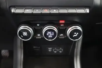 Photo 16 Renault Captur  TCe 100