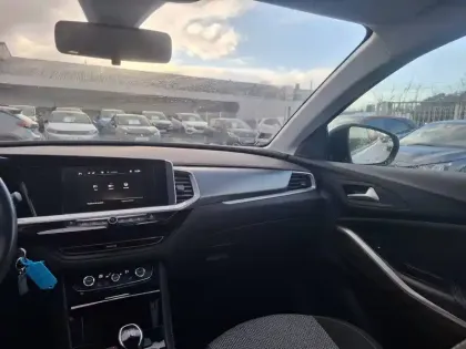 Photo 18 Opel Grandland  1.2 Turbo 130 ch