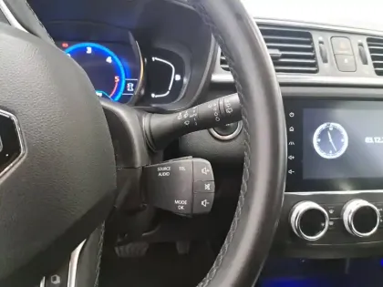 Photo 31 Renault Kadjar  Blue dCi 115 EDC