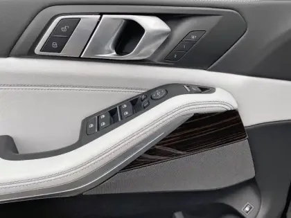 Photo 11 BMW X5  xDrive50e 489 ch BVA8