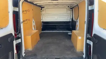 Photo 11 Nissan Nv300  FOURGON L1H1 2T8 2.0 DCI 120 BVM