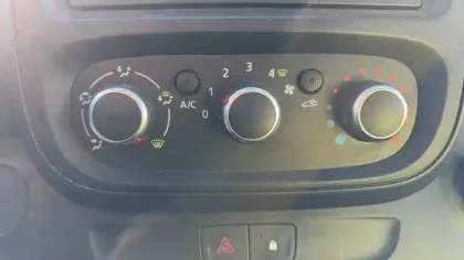 Photo 17 Nissan Nv300  FOURGON L1H1 2T8 2.0 DCI 120 BVM