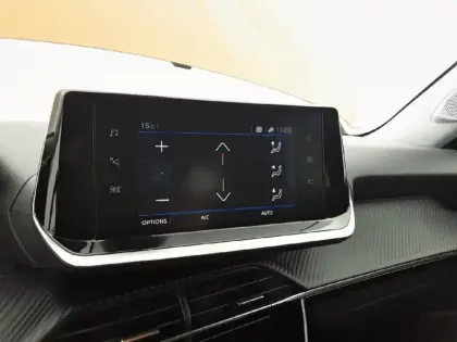 Photo 20 Peugeot 2008  PureTech 100 S&S BVM6