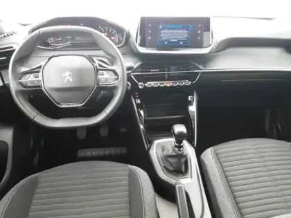 Photo 7 Peugeot 2008  PureTech 100 S&S BVM6