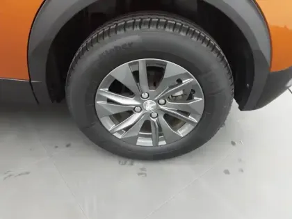 Photo 12 Peugeot 2008  PureTech 100 S&S BVM6