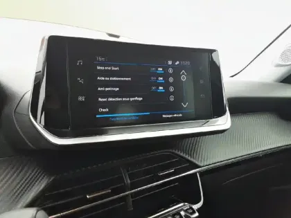 Photo 19 Peugeot 2008  PureTech 100 S&S BVM6