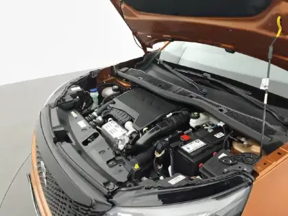 Photo 14 Peugeot 2008  PureTech 100 S&S BVM6