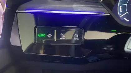 Photo 18 Audi E-tron  55 quattro 408 ch