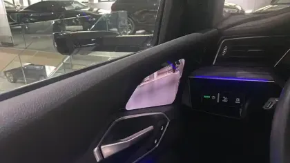 Photo 17 Audi E-tron  55 quattro 408 ch