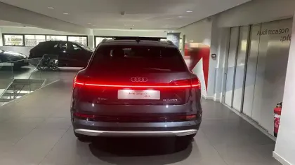 Photo 13 Audi E-tron  55 quattro 408 ch