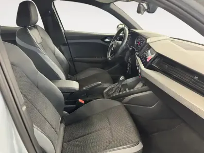 Photo 10 Audi A1  Sportback 35 TFSI 150 ch S tronic 7