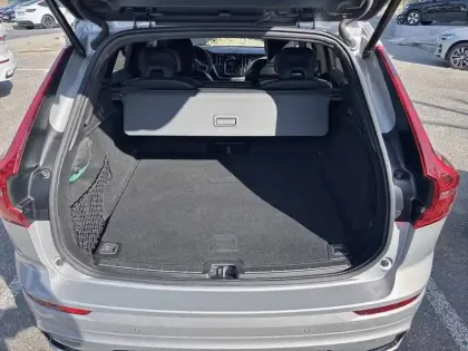 Photo 6 Volvo Xc60  T6 AWD Hybride rechargeable 253 ch+145 ch Geartronic 8