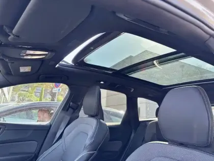 Photo 61 Volvo Xc60  T6 AWD Hybride rechargeable 253 ch+145 ch Geartronic 8