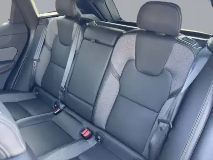 Photo 31 Volvo Xc60  T6 AWD Hybride rechargeable 253 ch+145 ch Geartronic 8