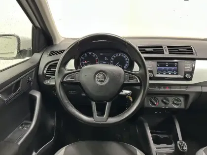 Photo 6 Skoda Fabia  1.0 MPI 60 ch Greentec