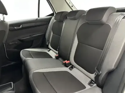 Photo 13 Skoda Fabia  1.0 MPI 60 ch Greentec