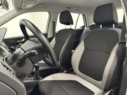 Photo 12 Skoda Fabia  1.0 MPI 60 ch Greentec