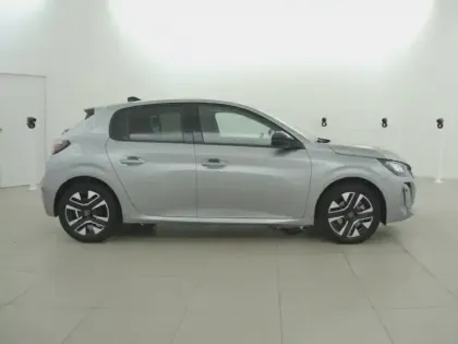 Photo 27 Peugeot 208  PureTech 100 S&S BVM6