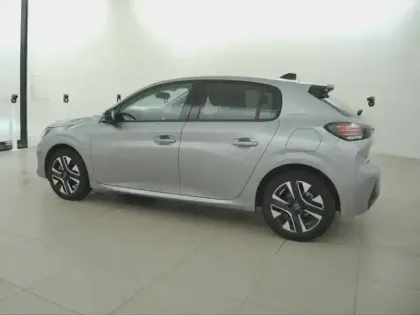 Photo 29 Peugeot 208  PureTech 100 S&S BVM6