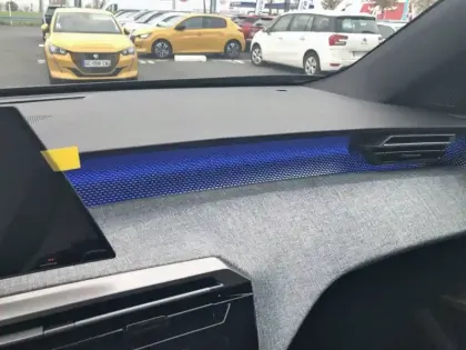 Photo 18 Peugeot 3008  Hybrid 145 e-DCS6