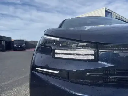 Photo 15 Citroën C4  Hybride 145 e-DCS6