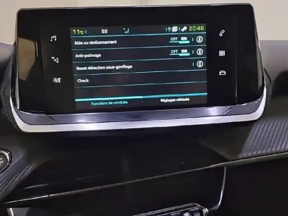 Photo 20 Peugeot 208  Electrique 50 kWh 136ch