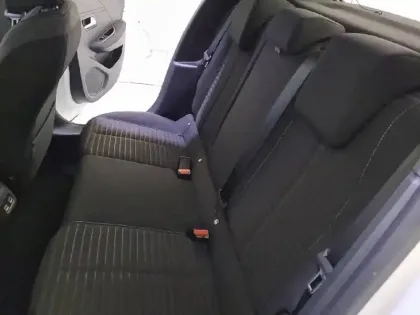 Photo 11 Peugeot 208  Electrique 50 kWh 136ch