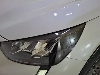 Photo 15 Peugeot 208  Electrique 50 kWh 136ch