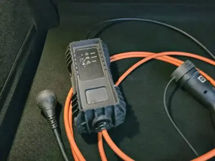 Photo 29 Peugeot 208  Electrique 50 kWh 136ch