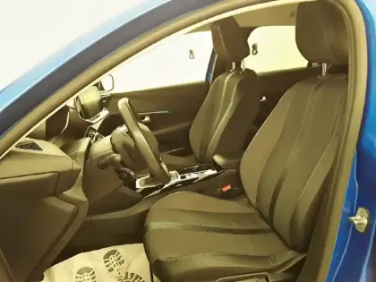 Photo 32 Peugeot 208  PureTech 100 S&S BVM6