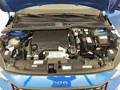 Photo 23 Peugeot 208  PureTech 100 S&S BVM6