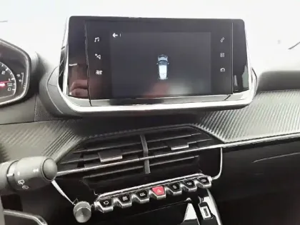 Photo 51 Peugeot 208  PureTech 100 S&S BVM6