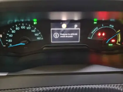 Photo 9 Peugeot 208  Electrique 50 kWh 136ch