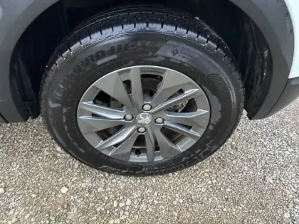 Photo 12 Peugeot 2008  PureTech 100 S&S BVM6