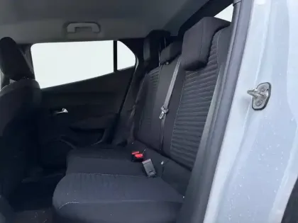 Photo 11 Peugeot 2008  PureTech 100 S&S BVM6