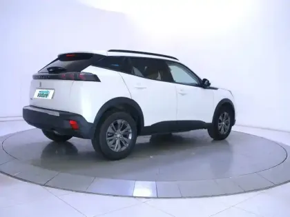 Photo 24 Peugeot 2008  PureTech 100 S&S BVM6