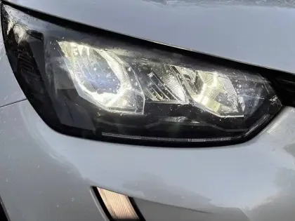 Photo 15 Peugeot 2008  PureTech 100 S&S BVM6