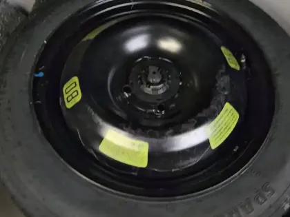 Photo 37 Peugeot 2008  PureTech 100 S&S BVM6