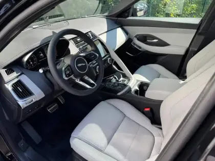 Photo 13 Jaguar E-Pace  P270e ch PHEV AWD BVA