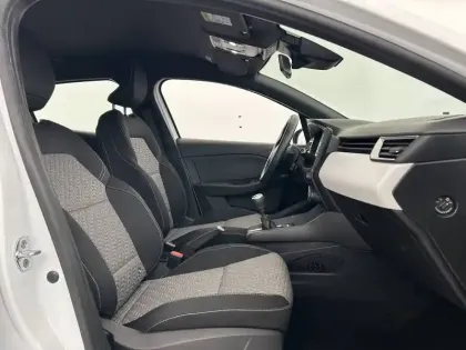 Photo 27 Renault Clio  TCe 100 GPL - 21