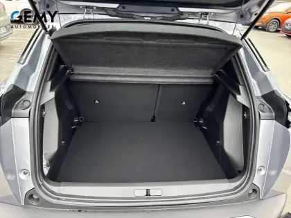 Photo 5 Peugeot 2008  Electrique 54 kWh 156 ch