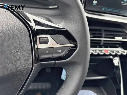 Photo 17 Peugeot 2008  Electrique 54 kWh 156 ch