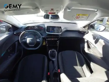 Photo 7 Peugeot 2008  PureTech 100 S&S BVM6