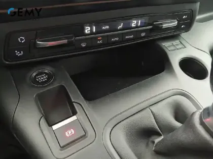 Photo 16 Peugeot Rifter  Standard BlueHDi 100 S&S BVM5