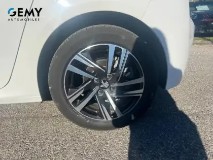 Photo 10 Peugeot 208  PureTech 100 S&S BVM6