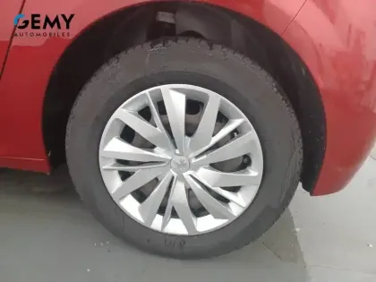 Photo 27 Peugeot 208  BlueHDi 100 S&S BVM6